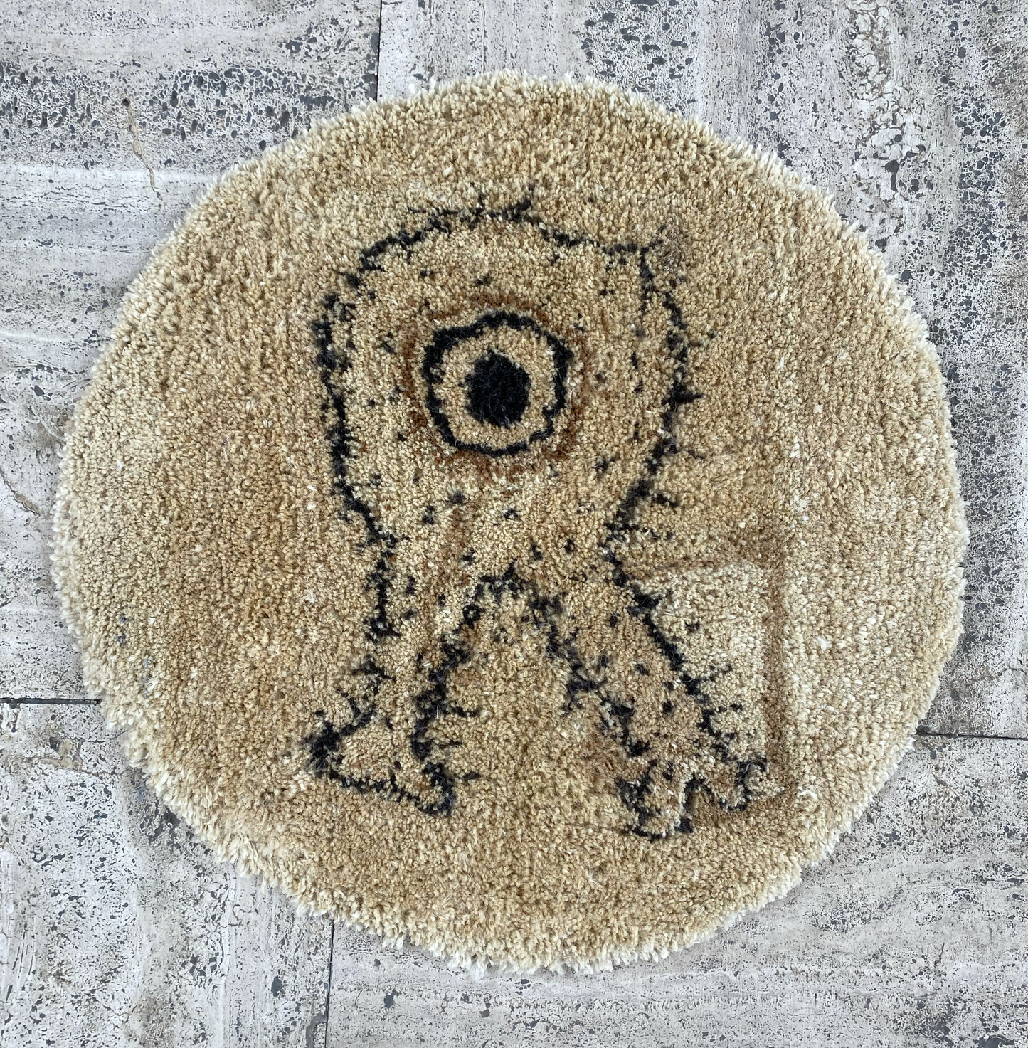 Rug Cyclops