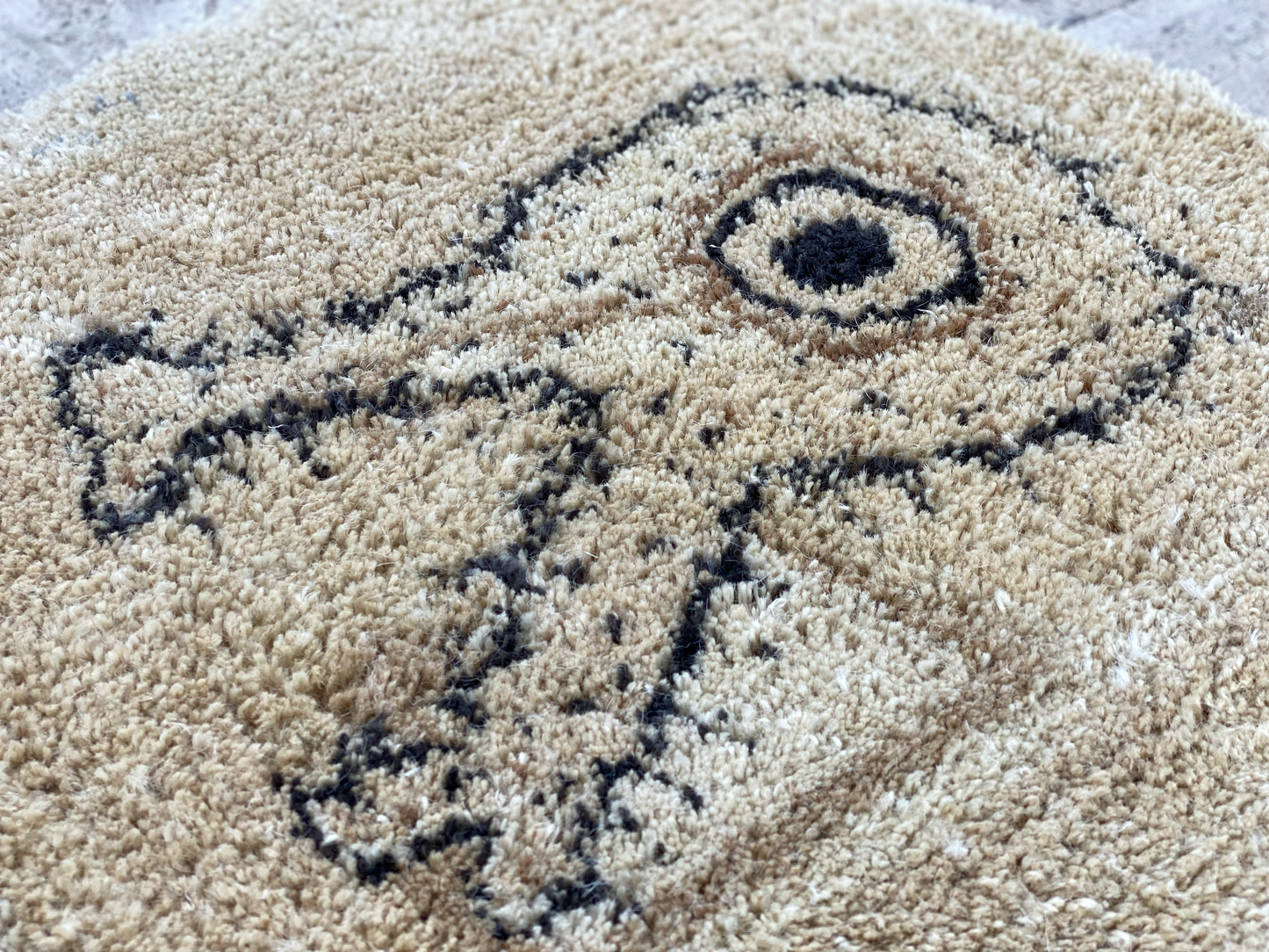 Rug Cyclops